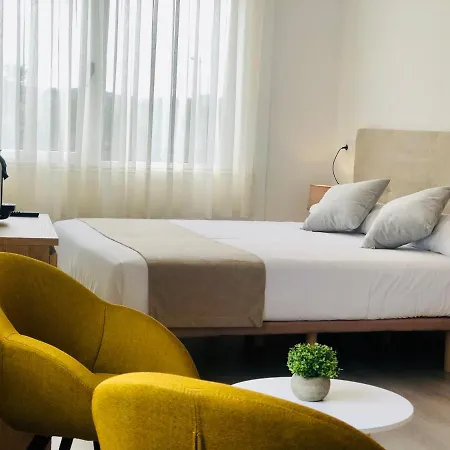 Hotel Alcamino Mompía