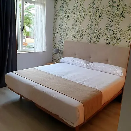 Hotel Alcamino Mompía