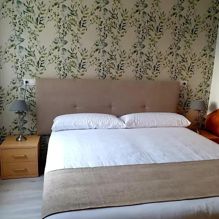 Alcamino Hotel Mompía