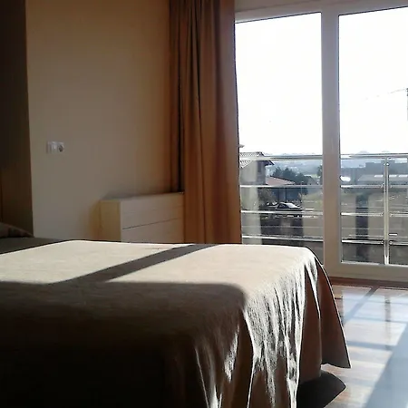 Alcamino Hotel *