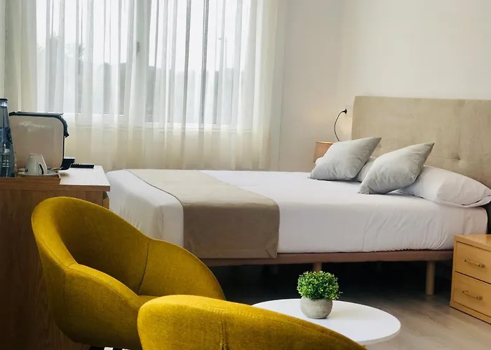 Hotel Alcamino Mompía