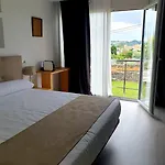 ホテル Alcamino Mompía