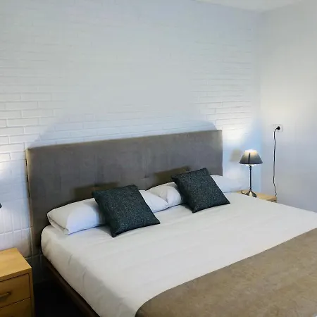 Alcamino Hotel Mompía