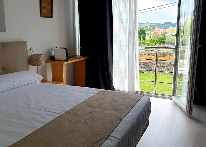 Hotel Alcamino Mompia